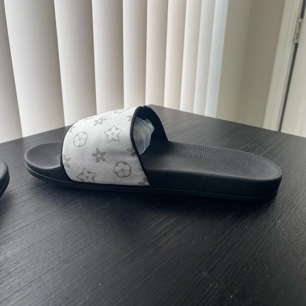 Classic Black and Gray monogram Slide Sandals size 45 EU